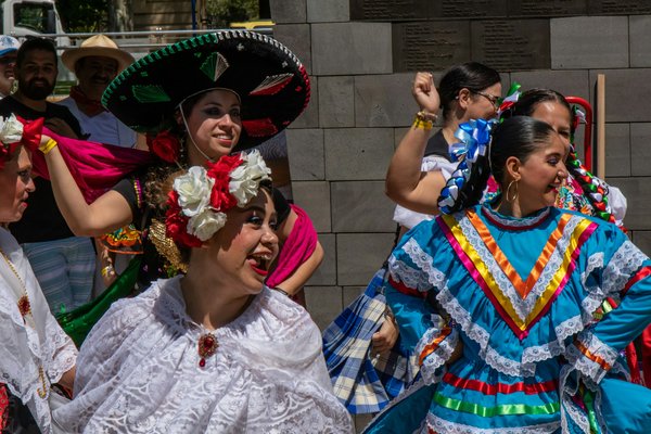 Comment découvrir les traditions de la danse flamenco en Andalousie, Espagne : écoles et spectacles recommandés ?